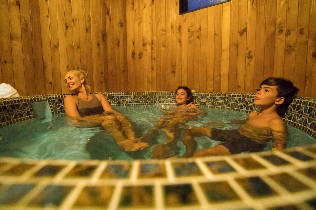 טוראנגי Parklands Motorlodge & Holiday Park מראה חיצוני תמונה